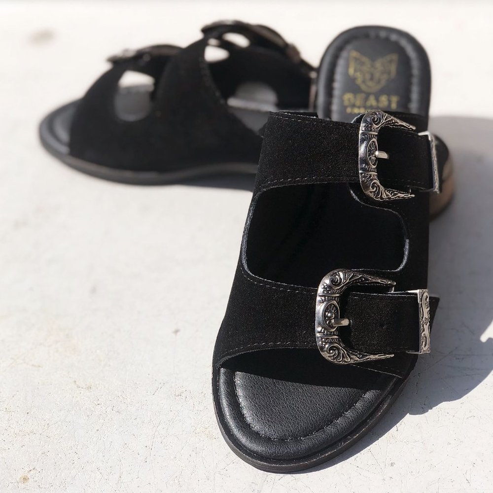 NEW Black Faux Suede Western Metal Buckled Straps Slides Slip On Sandals Shoes - Picture 6 of 12